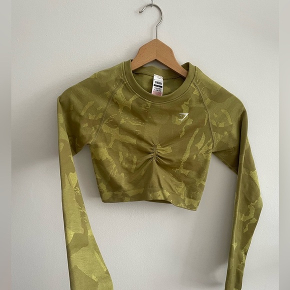 Gymshark Tops - Gymshark Adapt Camo Green Seamless Ruched Long Sleeve Gym Activewear Crop Top S